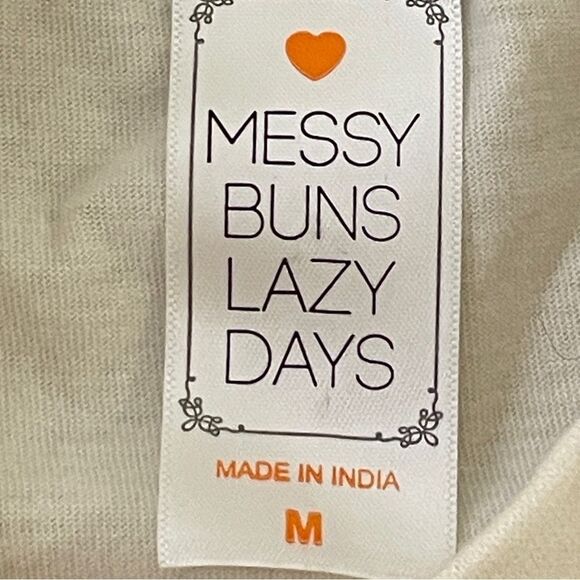 Messy Buns Lazy Days Jingle Shells Short Sleeve Tshirt Cream Orange Blue Medium - Picture 7 of 9